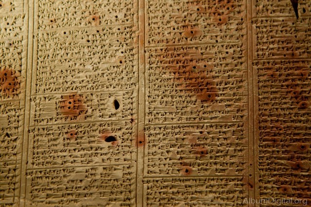 La Escritura Cuneiforme