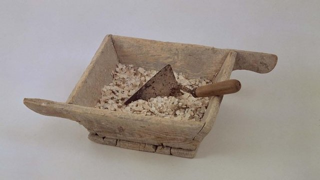 La Escultura del centre d'art Reina Sofía dedicada a Joan Brossa