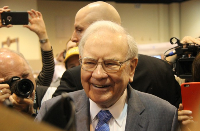 Berkshire Hathaway shares hit $200000