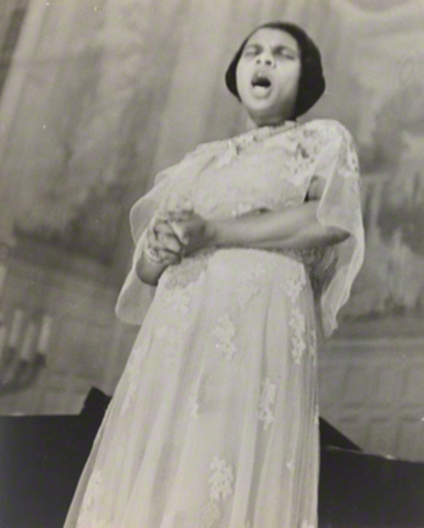 Marian Anderson made a change in New York