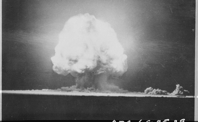 Explosión atómica experimental en Alamogordo (Nuevo México)