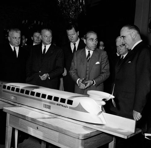 maquette de l aerotrainaerotrain de Jean BERTIN