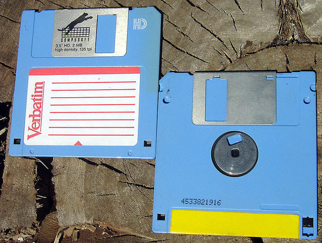 Cambio de Floppy de 8 pulgadas a 3½ pulgadas
