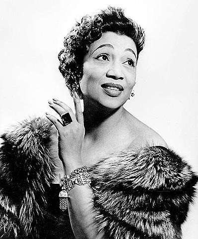 Elizabeth Welch, singer