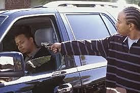 Anthony eta Peter Cameroni autoa lapurtzen saiatzen dira.