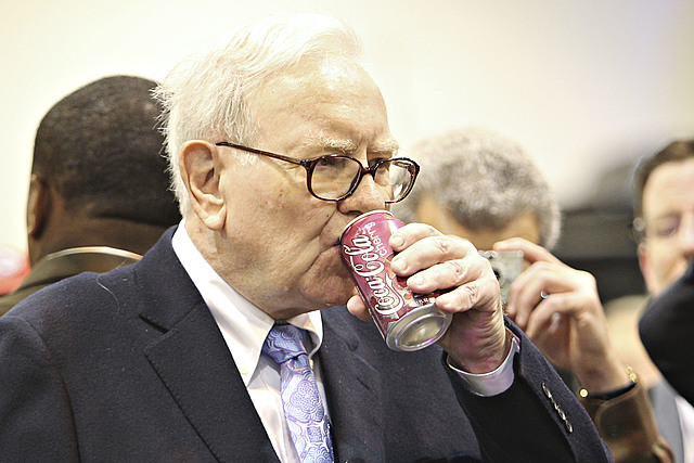 Buffet starts buying Coca Cola