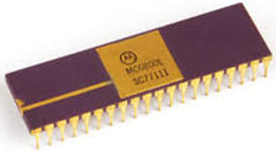 1975: Motorola 6800