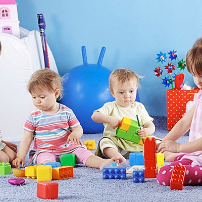 Timeline: Infancia a través del tiempo