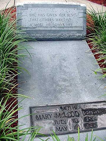 Passing of Mary Jane McLeod Bethune