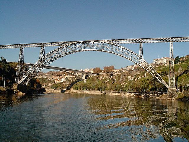 PONT DE MARÍA PÍA