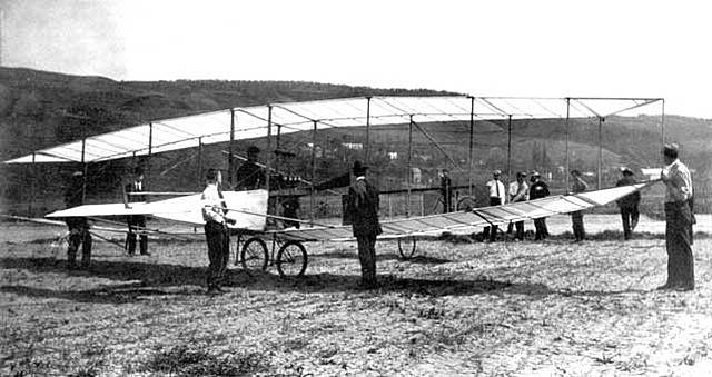 Avión experimental (Samuel Pierpont Langley Estadounidense)