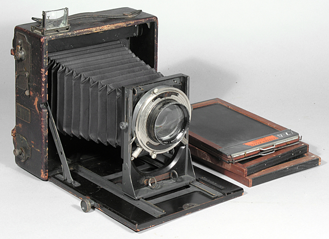 Stieglitz, primera cámara portátil y editor adjunto