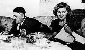 Hitler y su esposa, Eva Braun se suicidaron