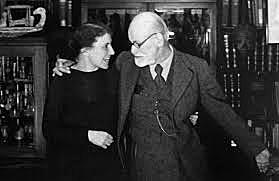 ANNA FREUD: Justificación  de la psicológica del yo