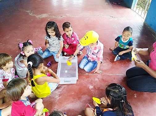 BARQUITOS DE PAPEL 10:00 AM