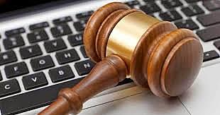 el reduccionismo económico y la regulación legal