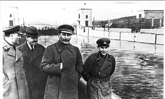 Stalin continues to purge, resulting in the death many skilled leaders and experts of profession