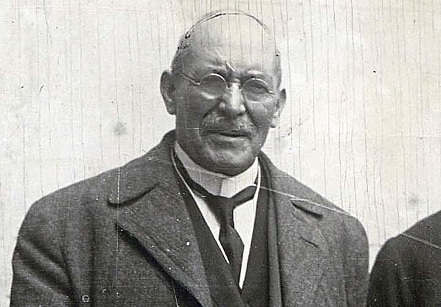 Pedro Lascuráin nombra a Victoriano Huerta secretario de gobernación.