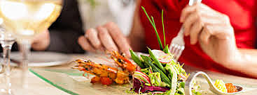 LAS "BUENAS MANERAS" DE LA MESA