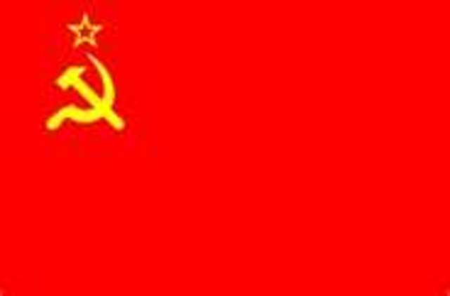 Totalitarian government established in USSR