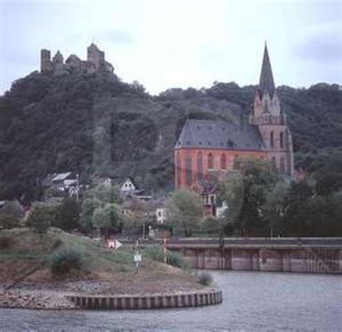 German troops invade Rhineland