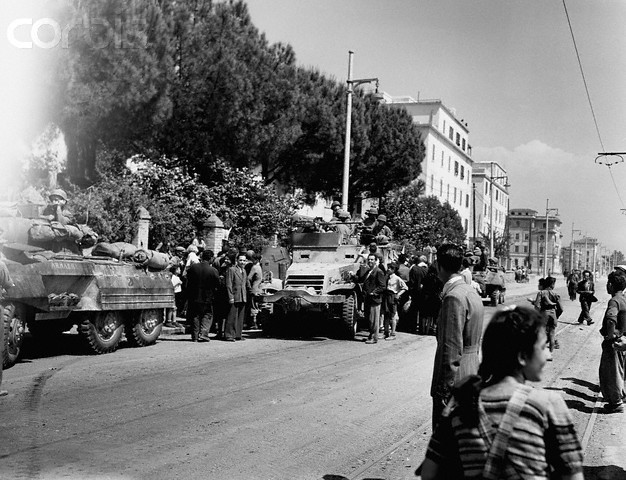 Itlay enters war on the side of the Germans and invads France