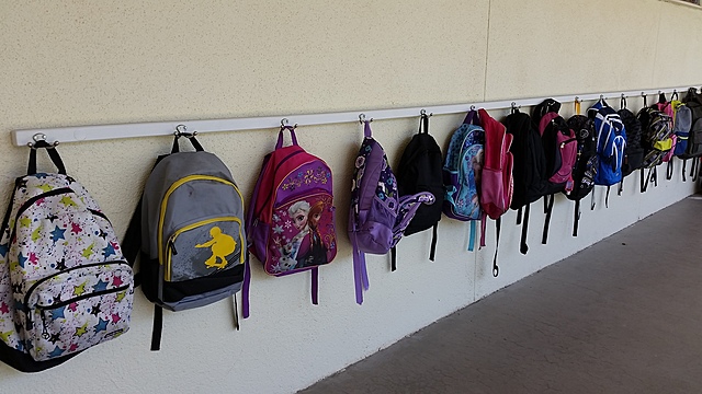 Nicki Goes To School