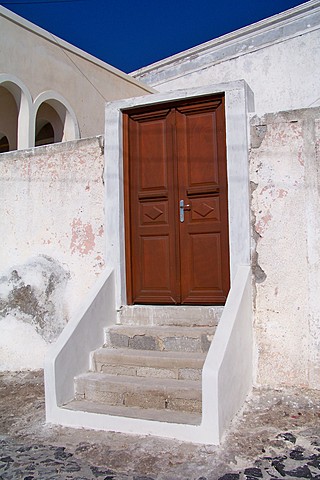 Nicki's Family Gets broken in to