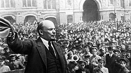 Timeline: Isabela 16 Maria Luisa 13 Madê Catarina 32