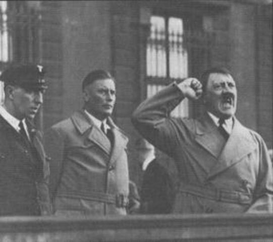 hitler joins zazi party