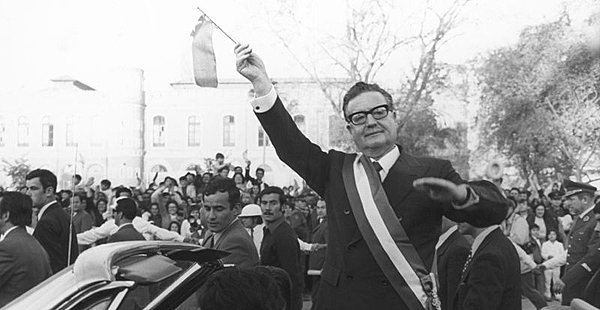 Salvador Allende llega a la presidencia