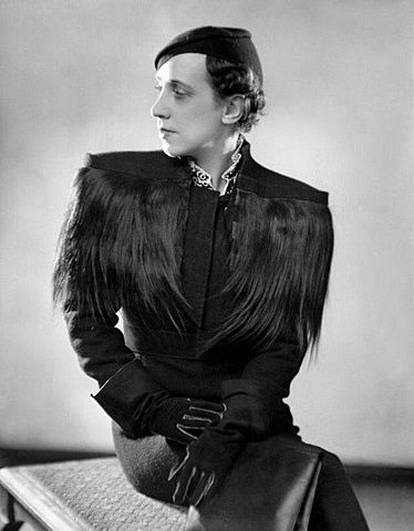 ELSA SCHIAPARELLI (Italia)
