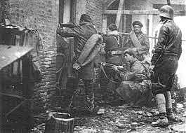 Fascistas llegan a las afueras de Madrid