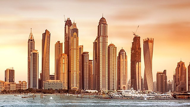 The name Skyscraper was beginning to be used. (It´s History, 2015)