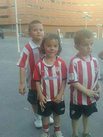 NIRE LEHENENGO EGUNA IBILTZEN