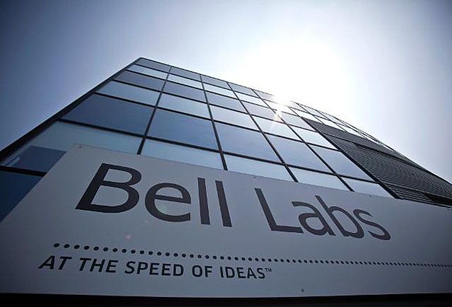 En 1946, Bell Labs invente le téléphone par balise