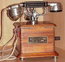 the telephone "Le Marty"