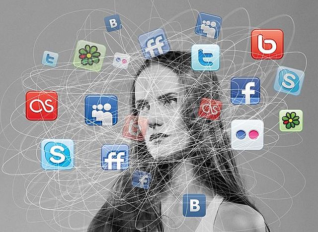 Появление понятия "всемирная паутина"