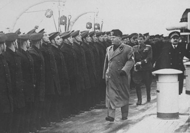 Fascist Party established under Mussolini in Italy