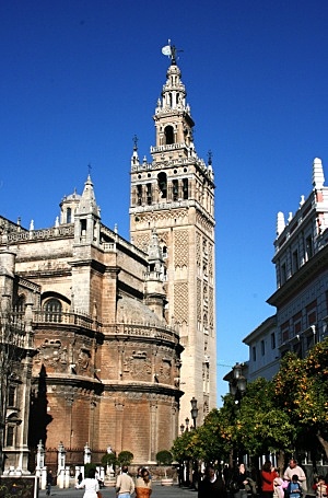 Época Almohade: La Giralda de Sevilla.