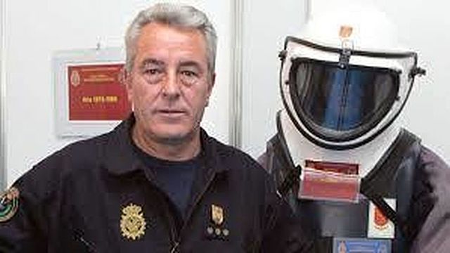 15:00 DESCUBREN LOS EXPLOSIVOS