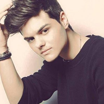 Timeline: LINEA DEL TIEMPO HABILIDADES DIGITALES  (CANTANTE ABRAHAM MATEO CHAMORRO)