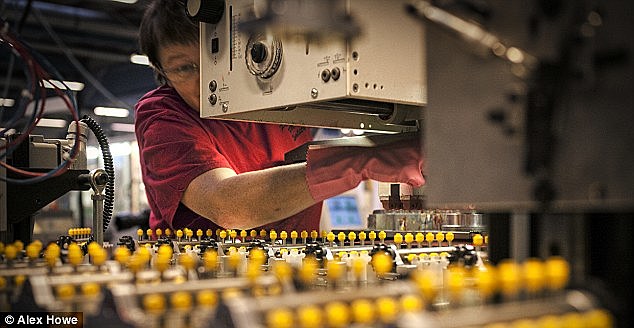 LEGO has 19,000 employees