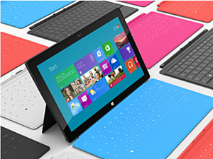 Microsoft lanza al mercado la Surface Tablet.