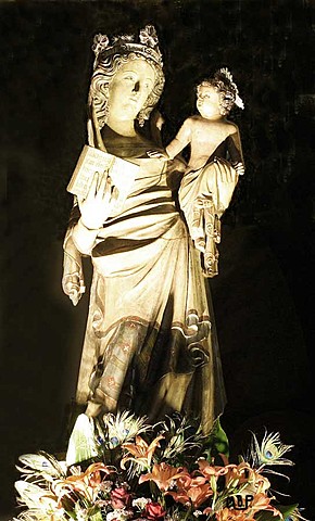 La escultura Gótica / Virgen del Patrocinio, Parroquia de Sant Miguel de Cardona, España.