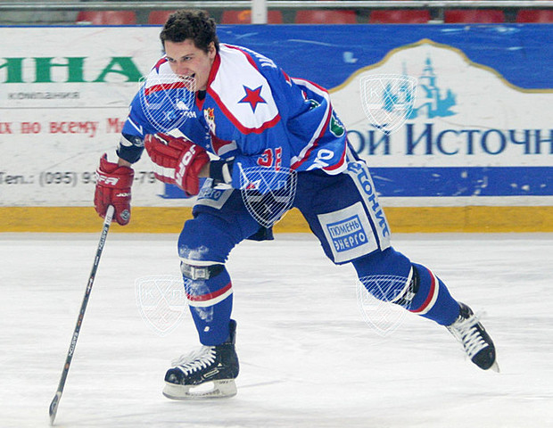 Первый хет-трик в истории КХЛ