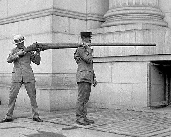 Valg mellem skræddersyede jakkesæt eller cowboys macho-look