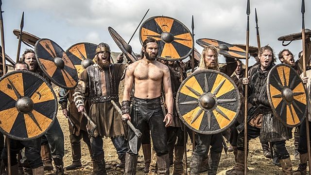 Inicio de los saqueos Normandos  y Vikingos