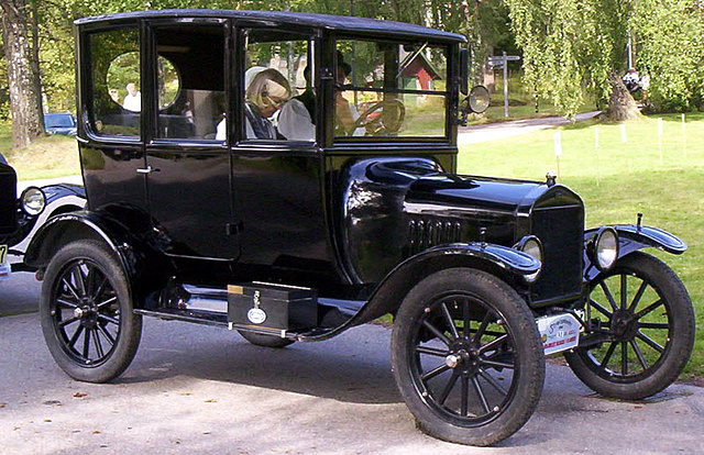 Model T's dominate and are the highest profits in the automobile business