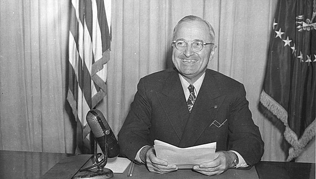 African Americans: Truman orders the desegregation of armed forces
